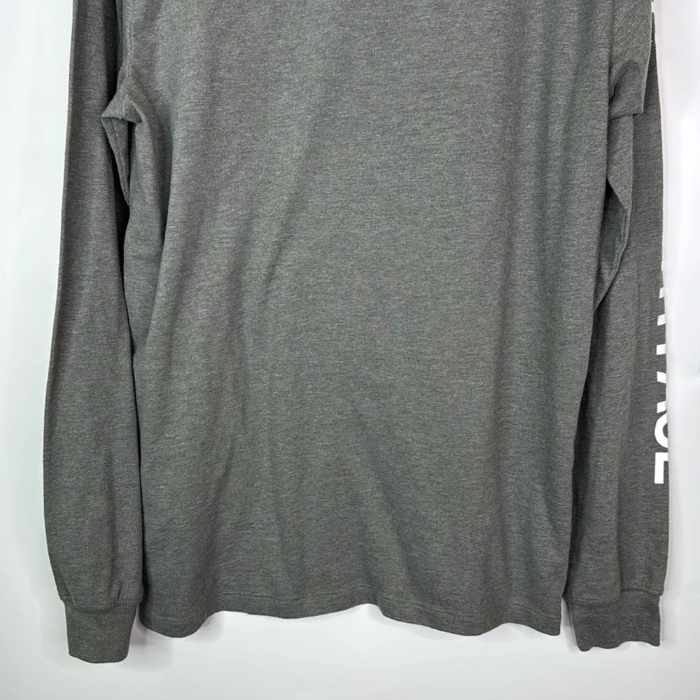 The North Face Grey Long Sleeve Logo Shirt Size Medium Men's